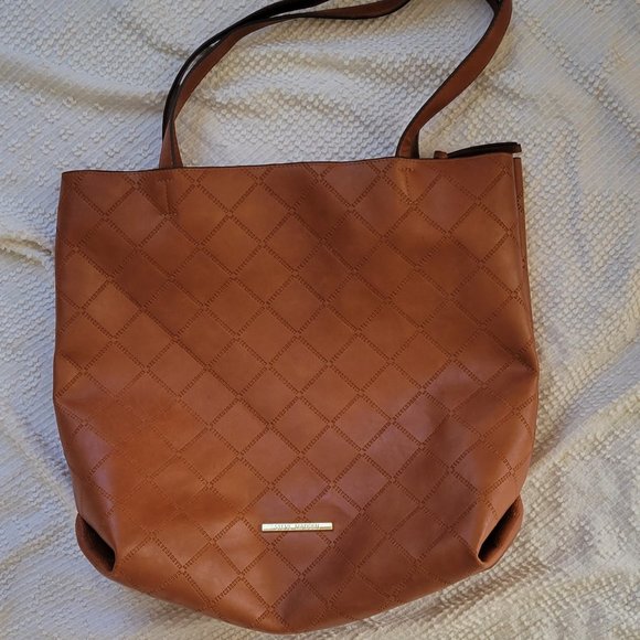 Steve Madden Handbags - Steve Madden Vegan Tan Tote